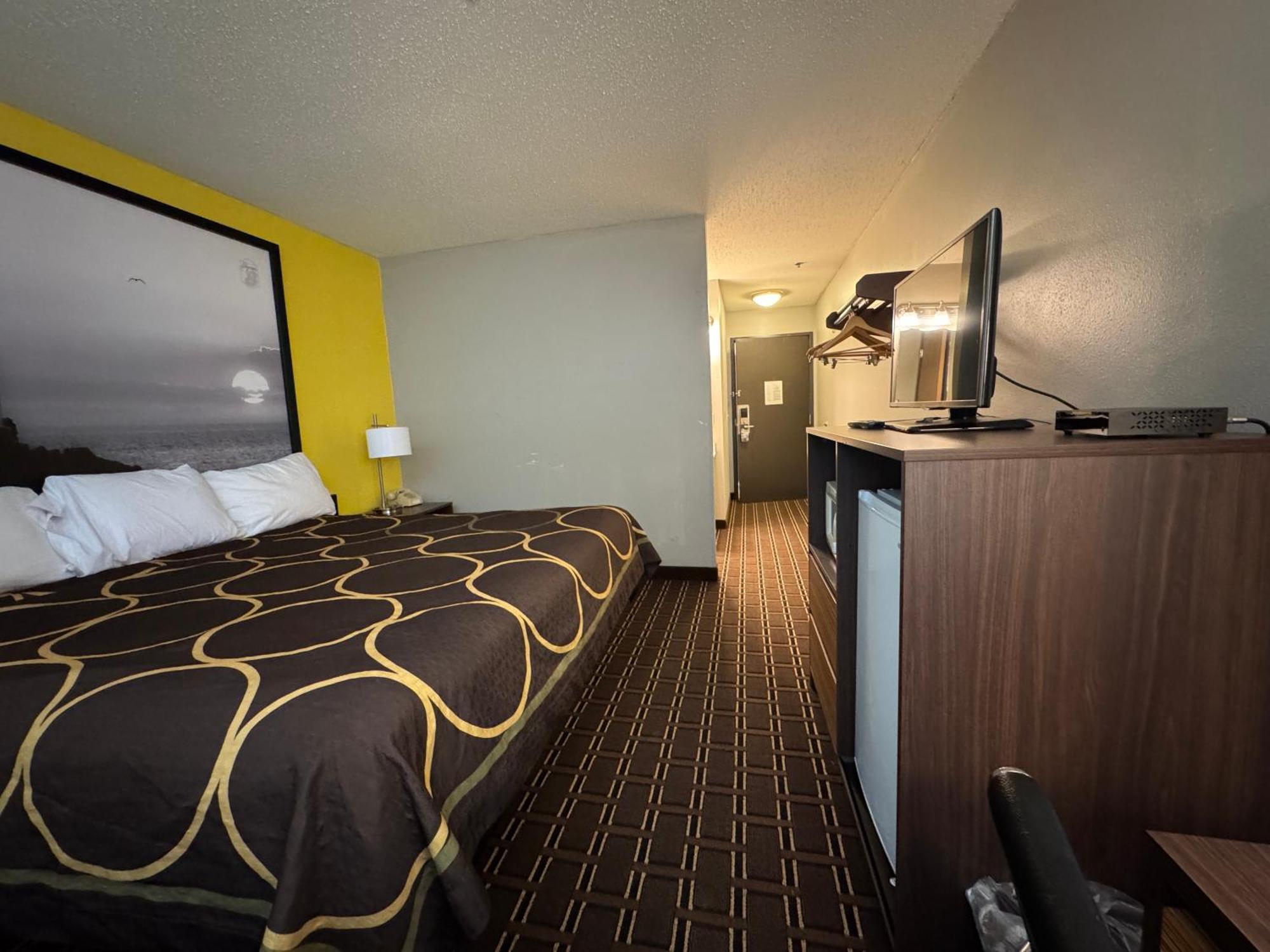 Super 8 By Wyndham Reedsburg Hotel Luaran gambar